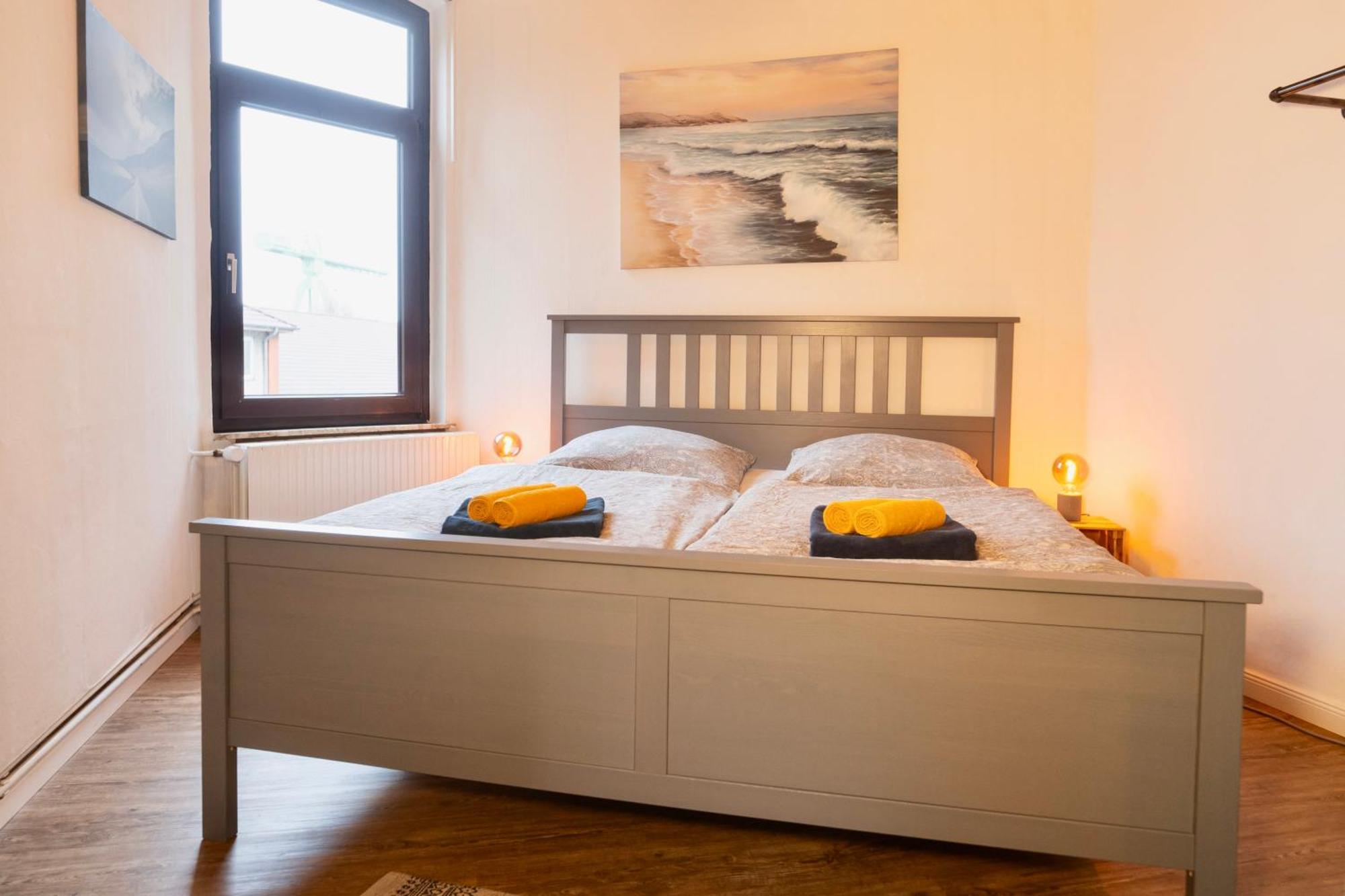 Das Blaue Tuerchen - Wohnung Mit Beamer Und Kicker Μπρέμερχαφεν Εξωτερικό φωτογραφία